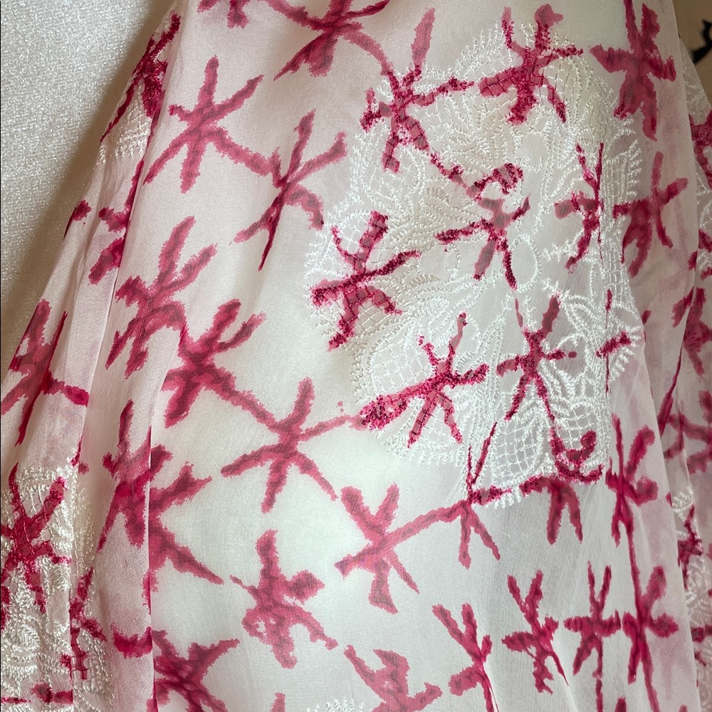 Fifteen Twenty Pink and White Sheer Starfish Print Kimono Top